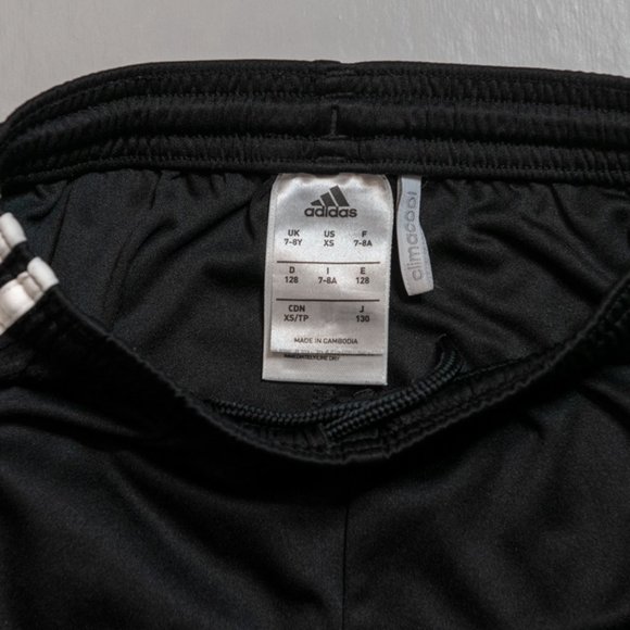✨✨3/$25 adidas Youth Sport Shorts Size XS - Picture 3 of 4